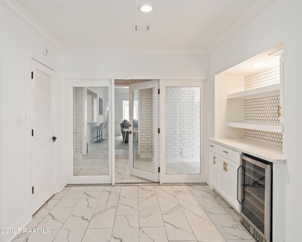 102 Kent Circle, Lafayette, LA 70508