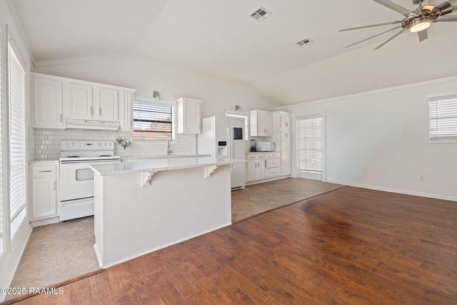 102 Kent Circle, Lafayette, LA 70508