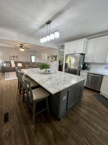 9049 Bradley Creek Rd, Lascassas, TN 37085