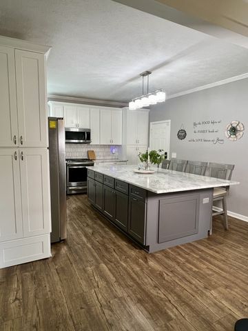 9049 Bradley Creek Rd, Lascassas, TN 37085