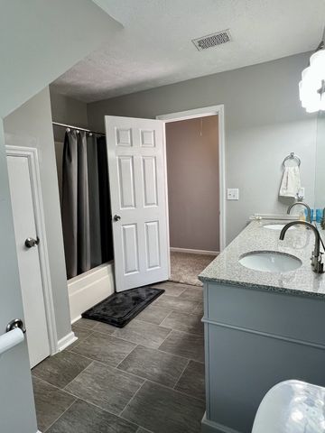 9049 Bradley Creek Rd, Lascassas, TN 37085