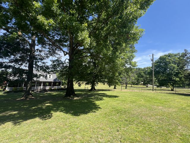 9049 Bradley Creek Rd, Lascassas, TN 37085