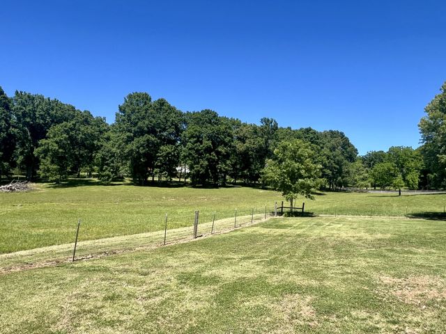 9049 Bradley Creek Rd, Lascassas, TN 37085