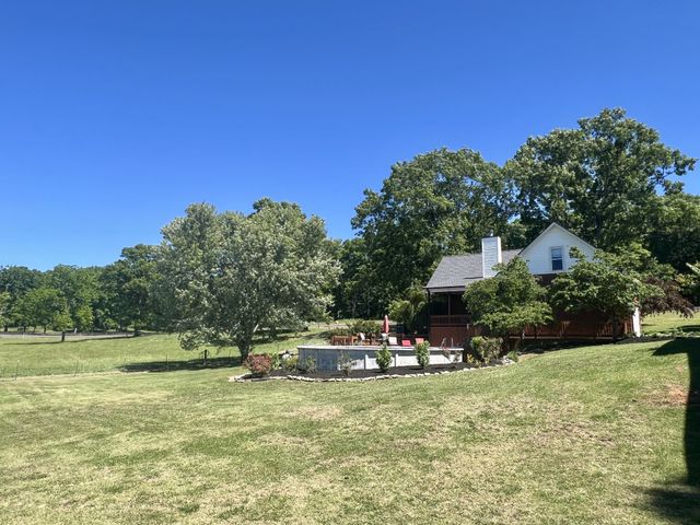9049 Bradley Creek Rd, Lascassas, TN 37085