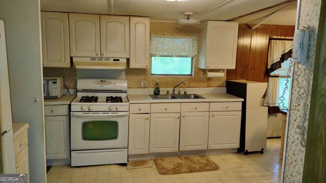 147 Camp Godwin Road, Temple, GA 30179