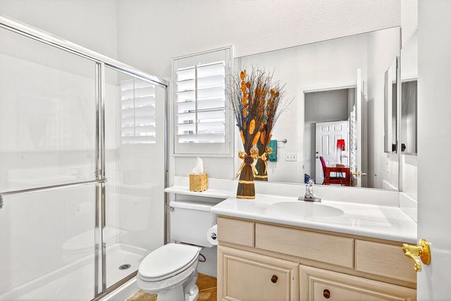 83 N Kavenish Drive, Rancho Mirage, CA 92270