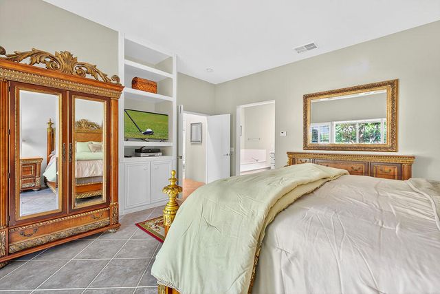 83 N Kavenish Drive, Rancho Mirage, CA 92270