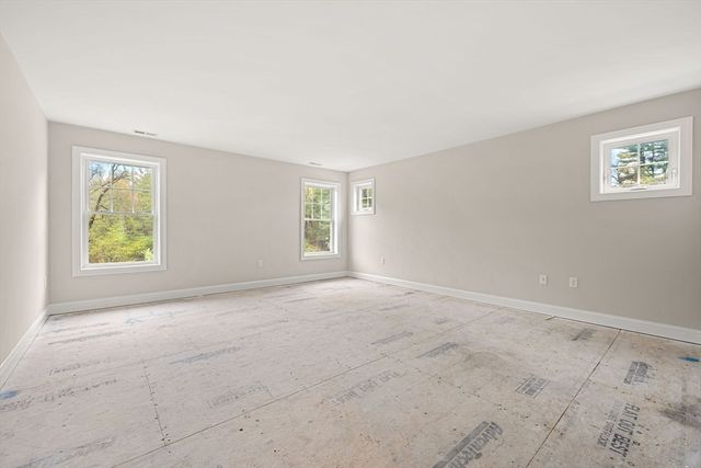 66 Parish Road 8, Georgetown, MA 01833