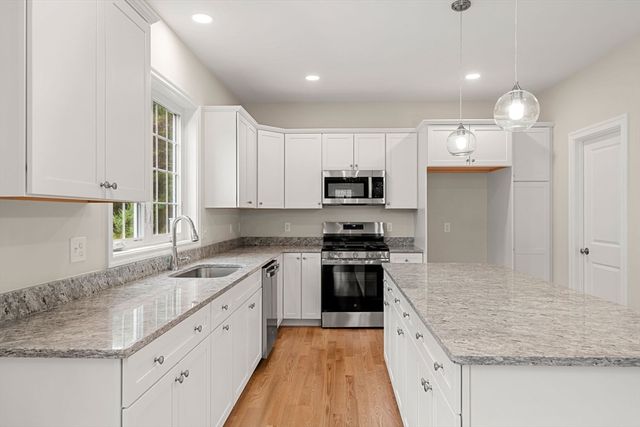 66 Parish Road 8, Georgetown, MA 01833