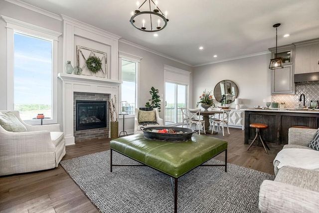 25150 W 141st Street, Olathe, KS 66061