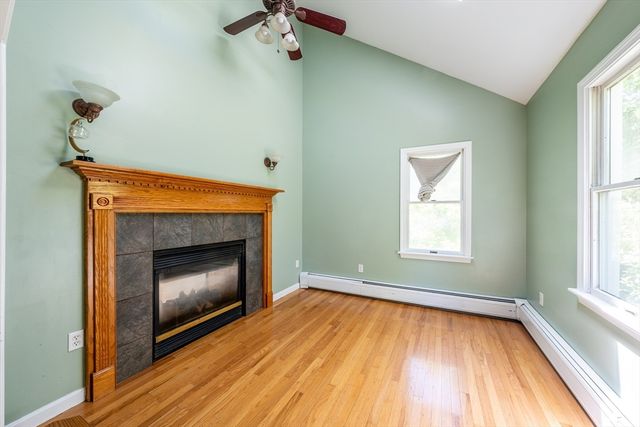 1529 Race Ln, Barnstable, MA 02648