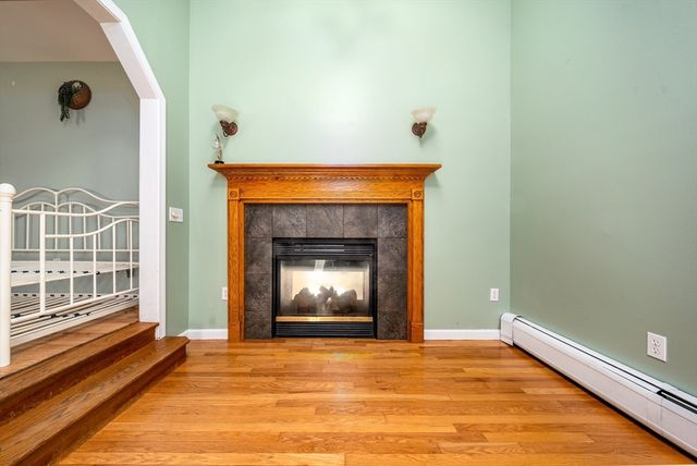 1529 Race Ln, Barnstable, MA 02648