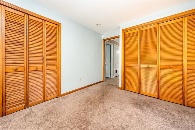1529 Race Ln, Barnstable, MA 02648