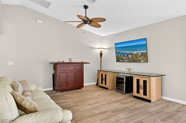 5617 SW 5th AVE, Cape Coral, FL 33914