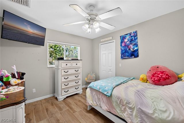 5617 SW 5th AVE, Cape Coral, FL 33914