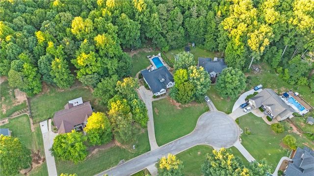 151 Dumar Lane, Hoschton, GA 30548