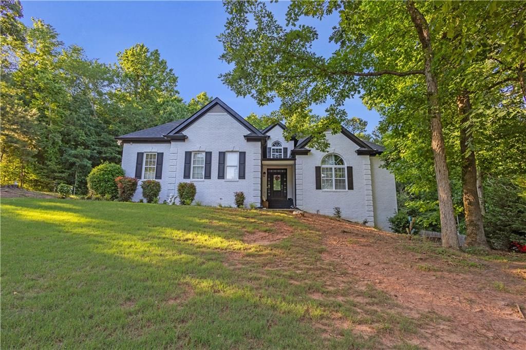 151 Dumar Lane, Hoschton, GA 30548