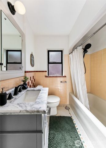 5053 Baker Avenue NW, Seattle, WA 98107