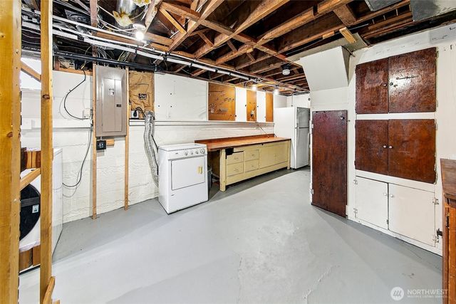 5053 Baker Avenue NW, Seattle, WA 98107