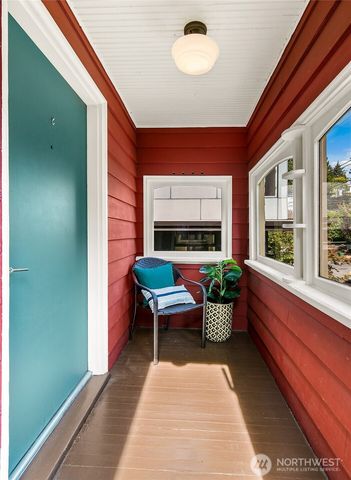 5053 Baker Avenue NW, Seattle, WA 98107