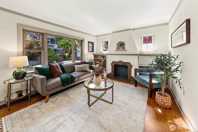 5053 Baker Avenue NW, Seattle, WA 98107