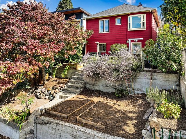 5053 Baker Avenue NW, Seattle, WA 98107