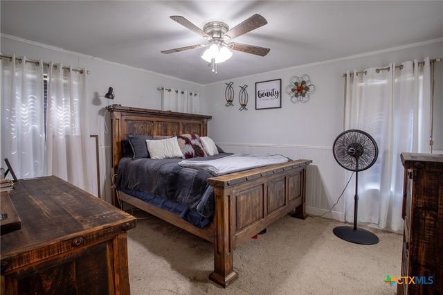 25195 US Highway 77, Yoakum, TX 77995