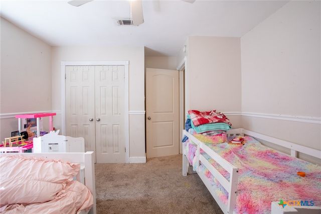 25195 US Highway 77, Yoakum, TX 77995