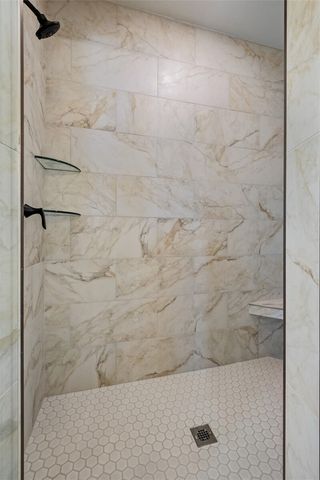 1400 Greyback Lane, Centerton, AR 72719