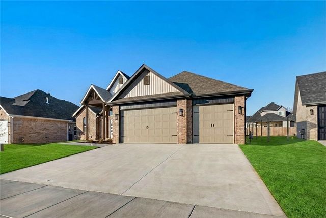 1400 Greyback Lane, Centerton, AR 72719