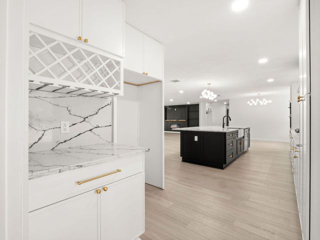 804 S Texas, Deridder, LA 70634