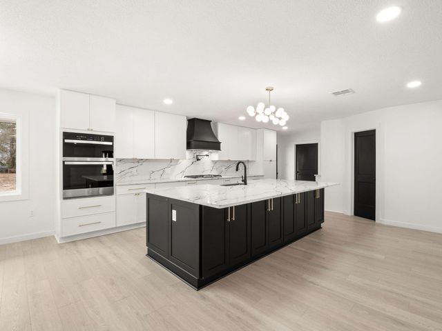 804 S Texas, Deridder, LA 70634