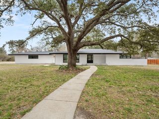 804 S Texas, Deridder, LA 70634