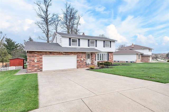 2300 Green Acres Drive, Parma, OH 44134