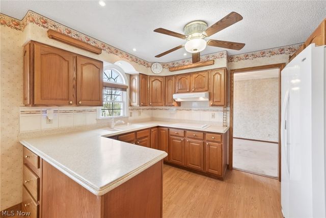 2300 Green Acres Drive, Parma, OH 44134