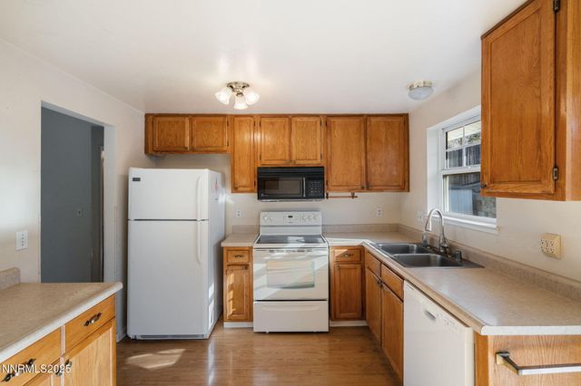 8696 Red Baron Boulevard, Reno, NV 89506