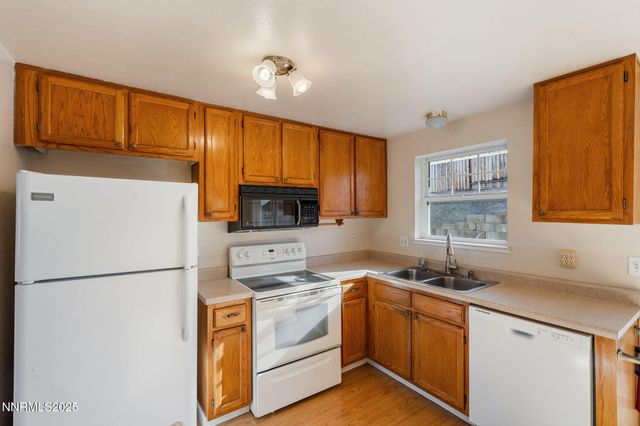 8696 Red Baron Boulevard, Reno, NV 89506