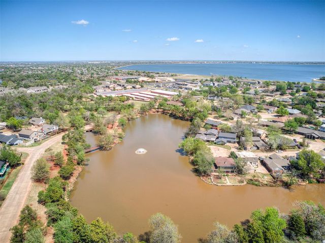 6212 Lansbrook Lane, Oklahoma City, OK 73132