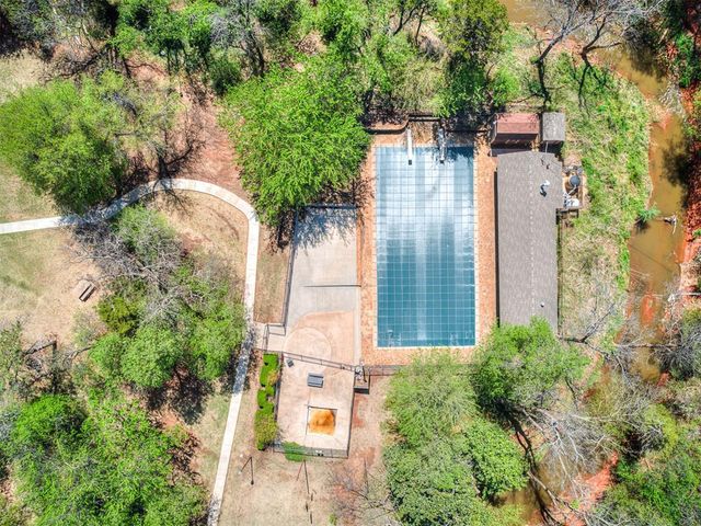 6212 Lansbrook Lane, Oklahoma City, OK 73132