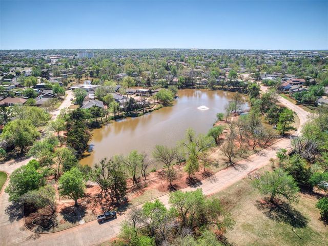 6212 Lansbrook Lane, Oklahoma City, OK 73132