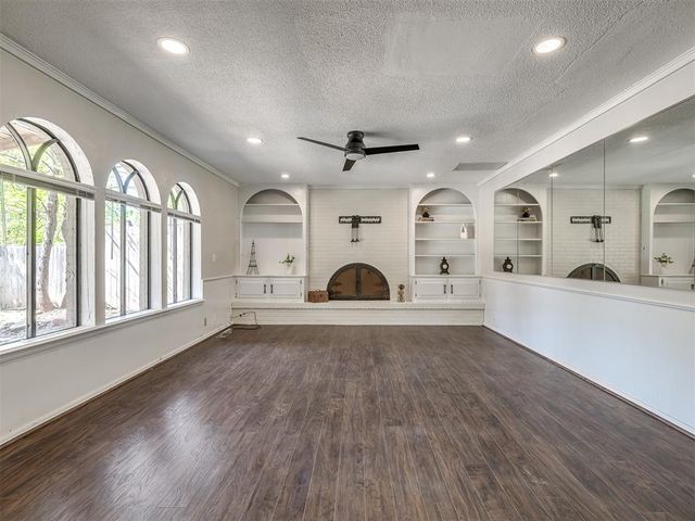 6212 Lansbrook Lane, Oklahoma City, OK 73132