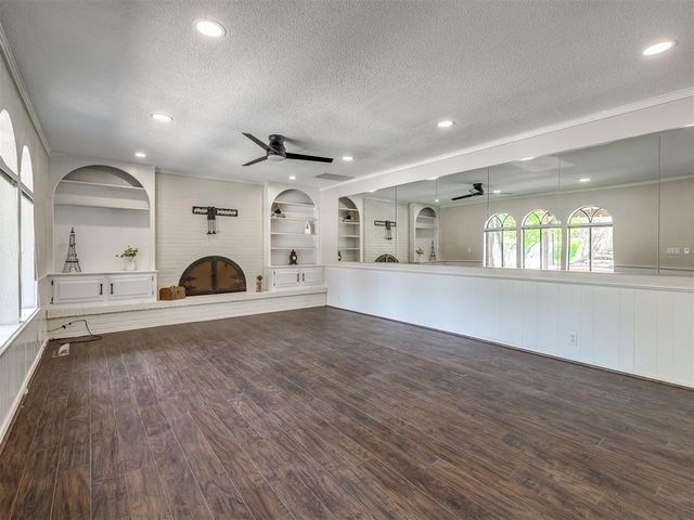 6212 Lansbrook Lane, Oklahoma City, OK 73132