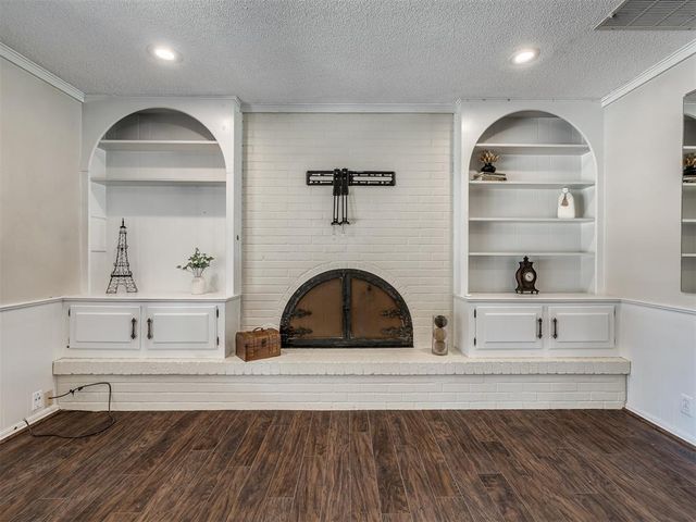 6212 Lansbrook Lane, Oklahoma City, OK 73132