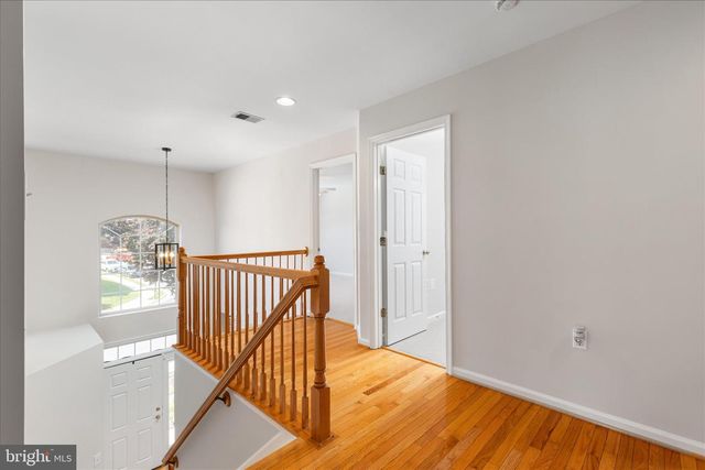 321 WHIPP DR SE, Leesburg, VA 20175