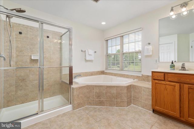 321 WHIPP DR SE, Leesburg, VA 20175