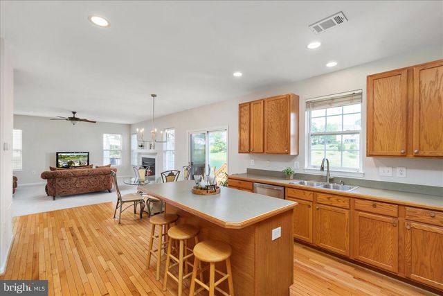 321 WHIPP DR SE, Leesburg, VA 20175