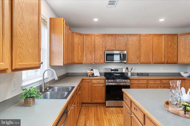 321 WHIPP DR SE, Leesburg, VA 20175