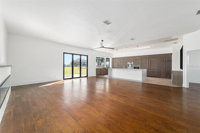 11407 N MAGNOLIA AVENUE, Ocala, FL 34475