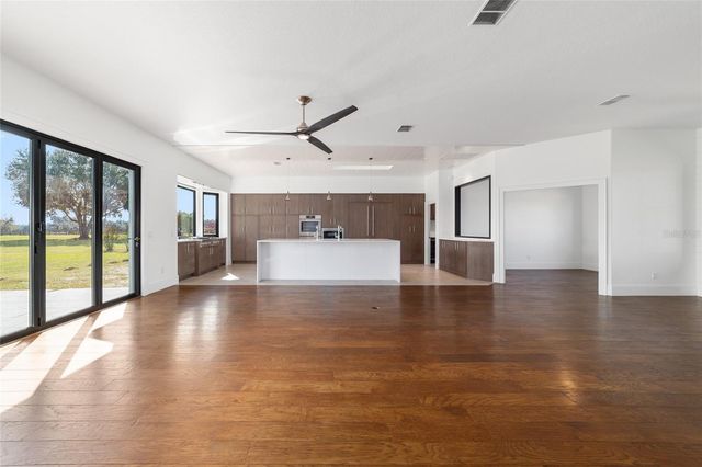 11407 N MAGNOLIA AVENUE, Ocala, FL 34475