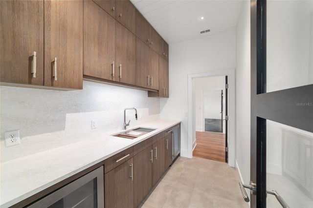 11407 N MAGNOLIA AVENUE, Ocala, FL 34475